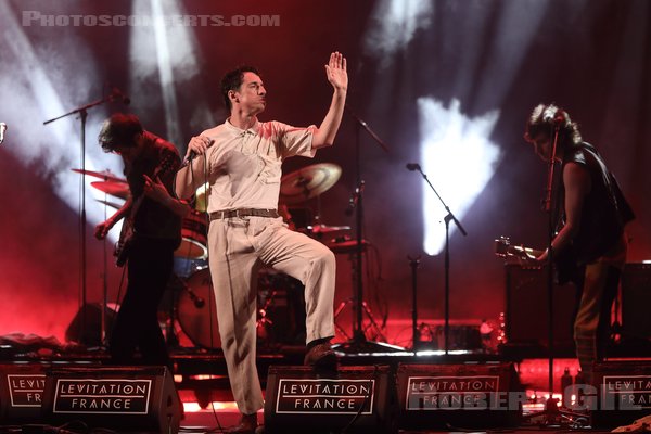 THE FAT WHITE FAMILY - 2024-05-25 - ANGERS - Le Chabada - Scene Reverberation - Lias Kaci Saoudi